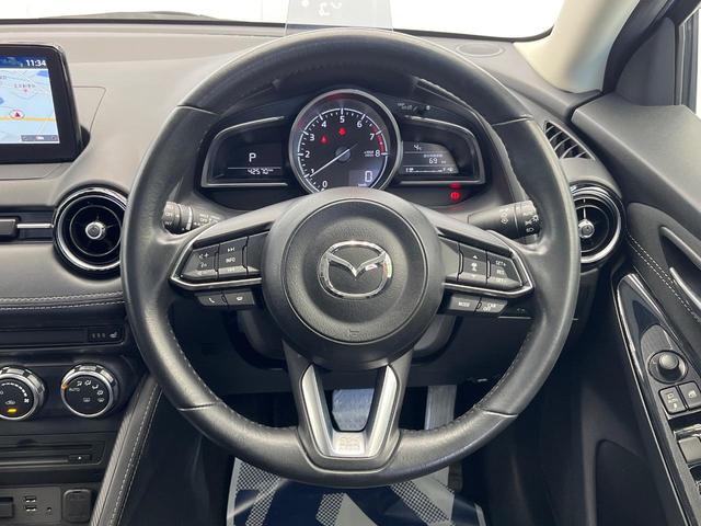 �y�����v�����X�e�A�����O�z�㎿�Ȋv���g�p���邱�ƂŁA��ɂ����������݂ƂĂ��^�]���₷���n���h���ł���