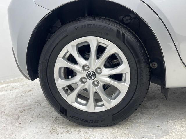 �y�����P�T�C���`�A���~�z�C�[���z�O�ςɃ}�b�`���������A���~�z�C�[���𑕒����Ă���܂��B�e��ЊO�A���~�z�C�[����A�X�^�b�h���X�^�C�����戵�����Ă���܂��B���񂲑��k����������