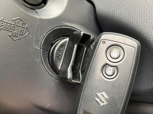 �y�L�[���X�X�^�[�g�V�X�e���z�J�o����|�P�b�g�ɓ��ꂽ�܂܂ł��h�A�̎{���E�������\�ȃX�}�[�g�L�[�𑕔��B�G���W���̃I���E�I�t�����J�M�����o���K�v����������Ƃ��Ă��֗��ł���