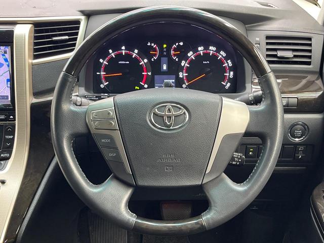 �y�X�e�A�����O�X�C�b�`�z�^�]���A�O������ڐ������炷���ƂȂ��A�I�[�f�B�I���̑��삪�\�ȕ֗��@�\�I���S�����K�ȃh���C�u�����o���Ă���܂���