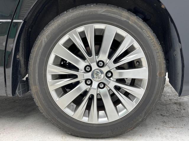 �y�����P�W�C���`�A���~�z�C�[���z�O�ςɃ}�b�`���������A���~�z�C�[���𑕒����Ă���܂��B�e��ЊO�A���~�z�C�[����A�X�^�b�h���X�^�C�����戵�����Ă���܂��B���񂲑��k����������