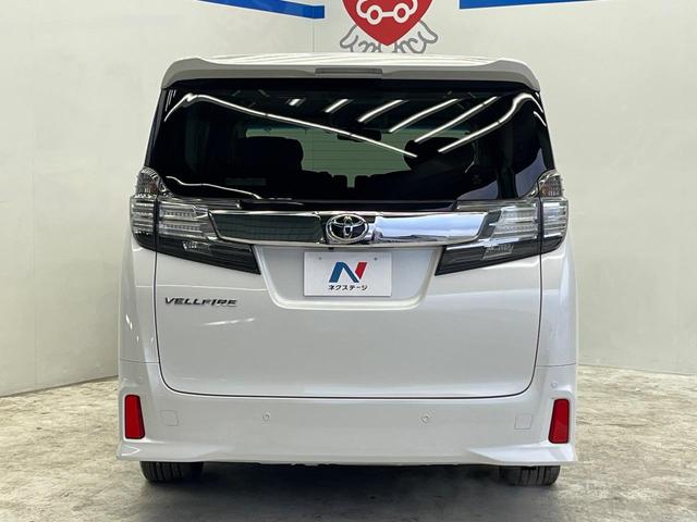 ヴェルファイア ２．５Ｚ　Ｇエディション　両側電動ドア　純正ＳＤナビ　後席モニター　バックカメラ　禁煙車　電動リアゲート　レザーシート　コーナーセンサー　スマートキー　ＬＥＤヘッド　ビルトインＥＴＣ　クルコン　純正１８インチアルミ（15枚目）