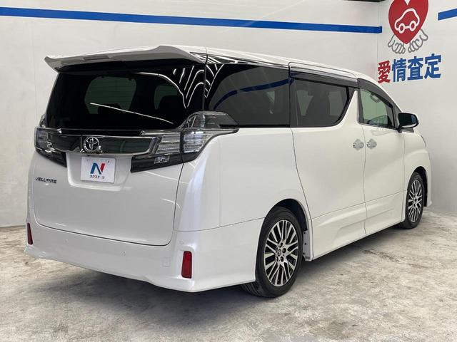 ヴェルファイア ２．５Ｚ　Ｇエディション　両側電動ドア　純正ＳＤナビ　後席モニター　バックカメラ　禁煙車　電動リアゲート　レザーシート　コーナーセンサー　スマートキー　ＬＥＤヘッド　ビルトインＥＴＣ　クルコン　純正１８インチアルミ（17枚目）