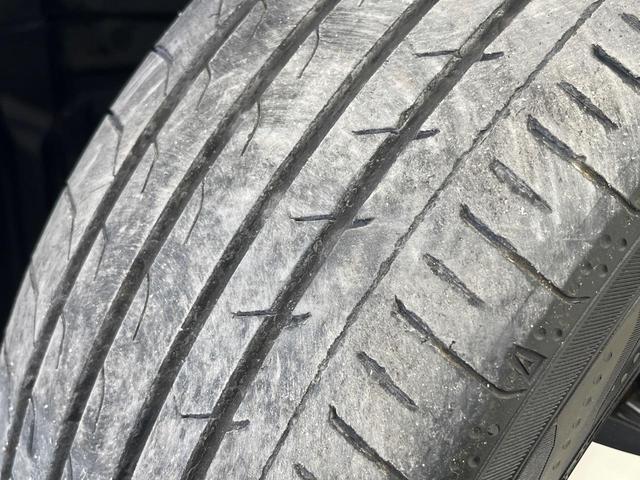 ヴェルファイア ２．５Ｚ　Ｇエディション　両側電動ドア　純正ＳＤナビ　後席モニター　バックカメラ　禁煙車　電動リアゲート　レザーシート　コーナーセンサー　スマートキー　ＬＥＤヘッド　ビルトインＥＴＣ　クルコン　純正１８インチアルミ（34枚目）