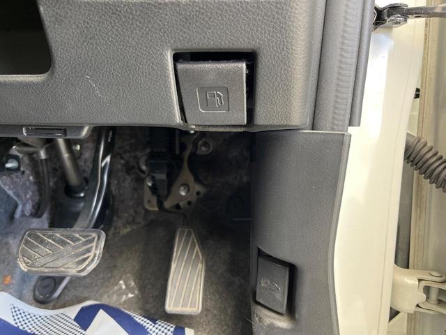 スペーシアカスタム ハイブリッドＸＳターボ　両側電動ドア　８型ナビ　バックカメラ　衝突被害軽減　ハーフレザーシート　シートヒーター　コーナーセンサー　スマートキー　ＬＥＤヘッド　ビルトインＥＴＣ　クルコン　純正１５インチアルミ　オートハイビーム（50枚目）