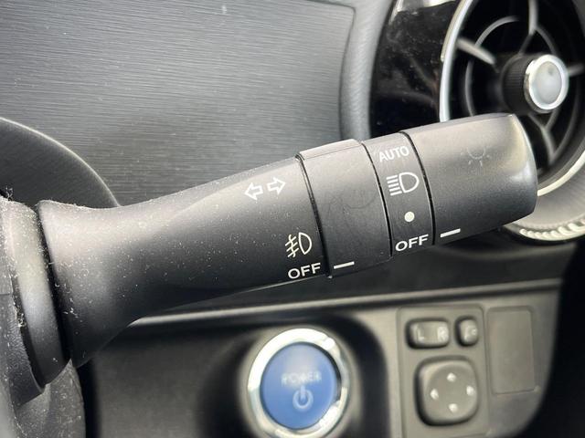 アクア クロスオーバー 純正SDナビ 衝突被害軽減システム ハーフレザーシート ドラレコ スマートキー LEDヘッド ビルトインETC 純正16インチアルミ オートハイビーム オートライト オートエアコン(37枚目)