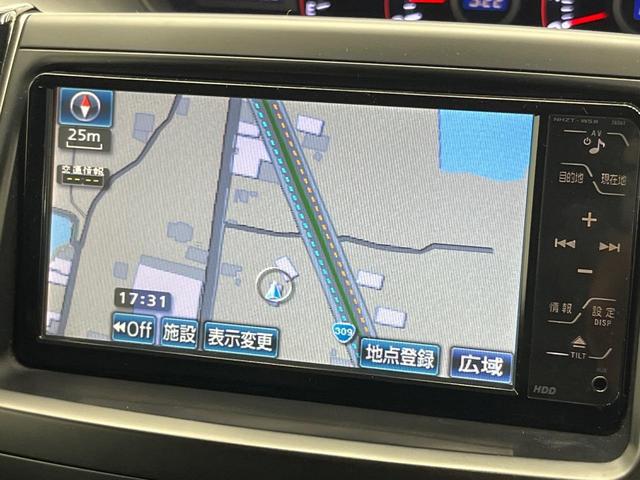 ヴォクシー Ｚ　両側電動ドア　純正ＨＤＤナビ　バックカメラ　スマートキー　ＨＩＤヘッド　純正１６インチアルミ　デュアルエアコン　ＣＤ　ＤＶＤ再生　地デジ　フォグライト（3枚目）