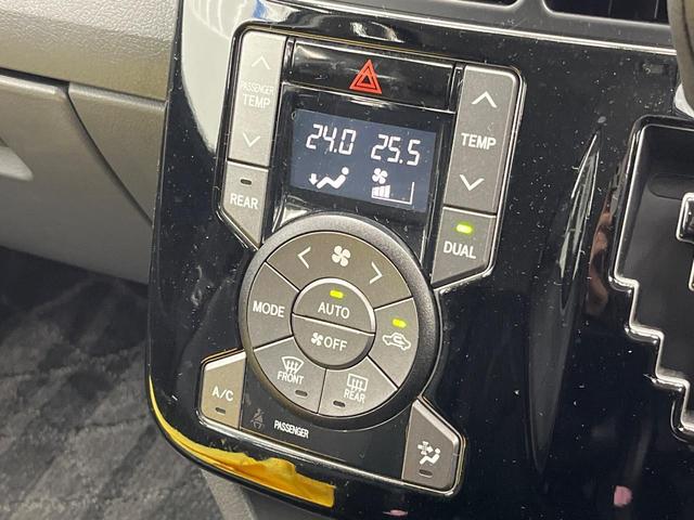 ヴォクシー Ｚ　両側電動ドア　純正ＨＤＤナビ　バックカメラ　スマートキー　ＨＩＤヘッド　純正１６インチアルミ　デュアルエアコン　ＣＤ　ＤＶＤ再生　地デジ　フォグライト（6枚目）
