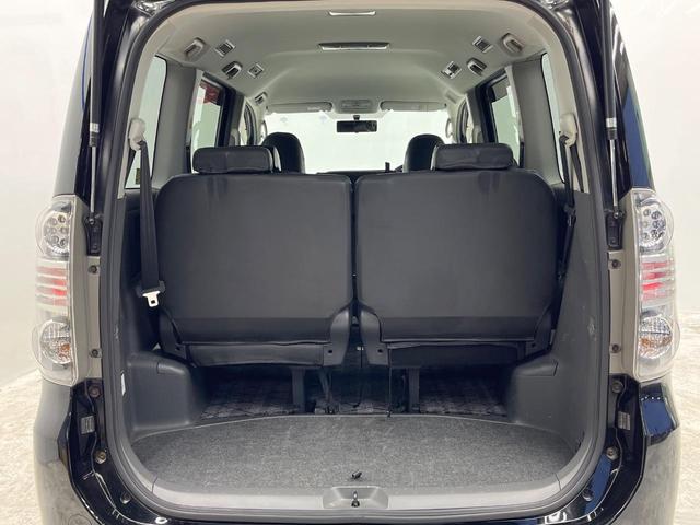 ヴォクシー Ｚ　両側電動ドア　純正ＨＤＤナビ　バックカメラ　スマートキー　ＨＩＤヘッド　純正１６インチアルミ　デュアルエアコン　ＣＤ　ＤＶＤ再生　地デジ　フォグライト（11枚目）