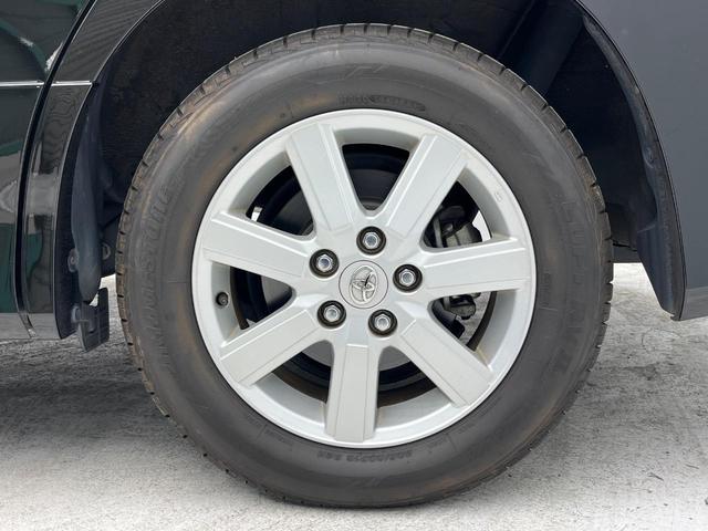 ヴォクシー Ｚ　両側電動ドア　純正ＨＤＤナビ　バックカメラ　スマートキー　ＨＩＤヘッド　純正１６インチアルミ　デュアルエアコン　ＣＤ　ＤＶＤ再生　地デジ　フォグライト（14枚目）