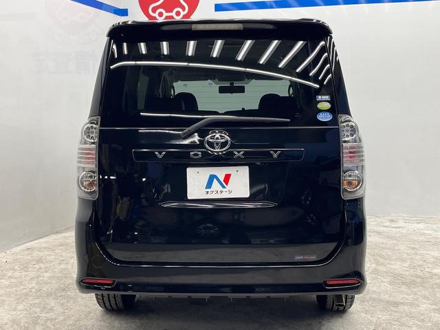 ヴォクシー Ｚ　両側電動ドア　純正ＨＤＤナビ　バックカメラ　スマートキー　ＨＩＤヘッド　純正１６インチアルミ　デュアルエアコン　ＣＤ　ＤＶＤ再生　地デジ　フォグライト（16枚目）