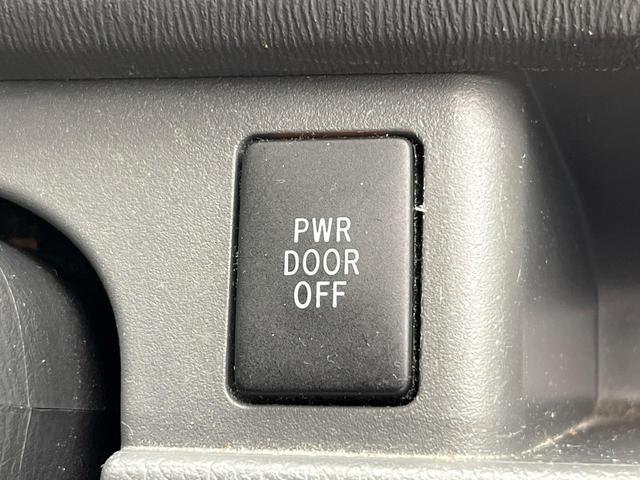 ヴォクシー Ｚ　両側電動ドア　純正ＨＤＤナビ　バックカメラ　スマートキー　ＨＩＤヘッド　純正１６インチアルミ　デュアルエアコン　ＣＤ　ＤＶＤ再生　地デジ　フォグライト（33枚目）