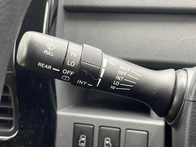 ヴォクシー Ｚ　両側電動ドア　純正ＨＤＤナビ　バックカメラ　スマートキー　ＨＩＤヘッド　純正１６インチアルミ　デュアルエアコン　ＣＤ　ＤＶＤ再生　地デジ　フォグライト（36枚目）