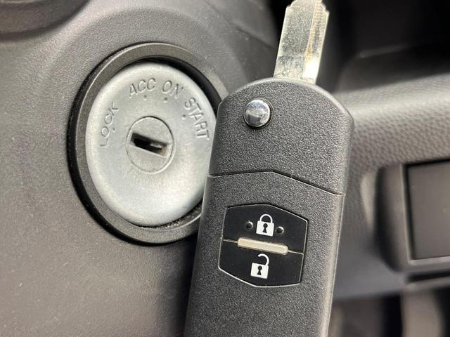 �y�L�[���X�z�������ꂽ�ꏊ����ł��{�^����Ńh�A�̊J���E�{�����ł���̂łƂ��Ă��֗��I�h�A�̌�������ɏ������邱�Ƃ�����܂����