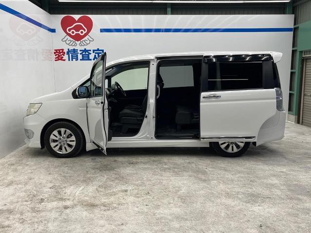 ステップワゴンスパーダ Z 両側電動ドア 純正9型ナビ バックカメラ ドラレコ スマートキー HIDヘッド ビルトインETC 純正16インチアルミ オートライト オートエアコン CD DVD再生 HIDフォグ(50枚目)