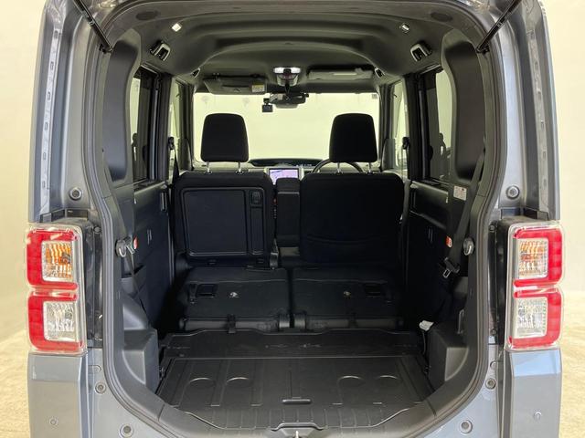 ���i�̂���������ʋ΁A���}���ɏ\���ȉ׎��X�y�[�X���m�ۂ��Ă���܂��B�Z�J���h�V�[�g��|���ƁA�傫�ȉו��̐ύڂ��\�ł���