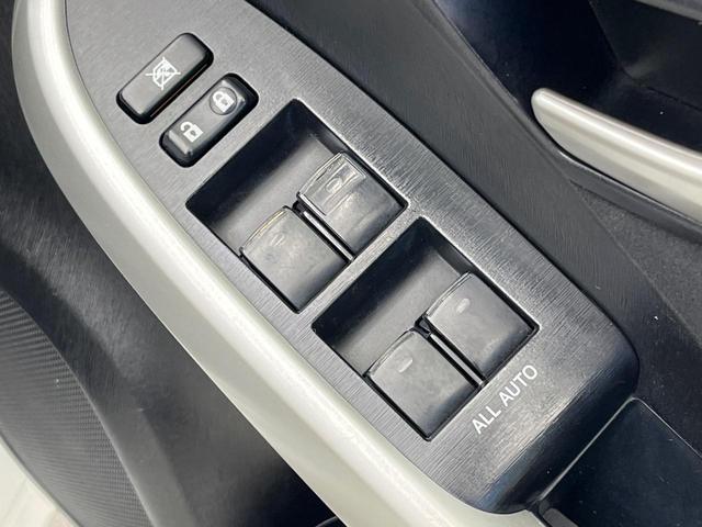 プリウス Ｓツーリングセレクション　モデリスタエアロ　９インチＳＤナビ　バックカメラ　ＥＴＣ　Ｂｌｕｅｔｏｏｔｈ　　スマートキー　ＬＥＤヘッドライト　革巻きステアリング　ステアリングスイッチ　オートライト　オートエアコン　盗難防止装置（30枚目）