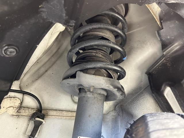 デイズルークス ハイウェイスター　Ｘ　電動スライドドア　純正ＳＤナビ　全周囲カメラ　衝突被害軽減システム　ドラレコ　スマートキー　ＨＩＤヘッド　ＥＴＣ　オートエアコン　Ｂｌｕｅｔｏｏｔｈ　ＣＤ　ＤＶＤ再生　フルセグ（18枚目）