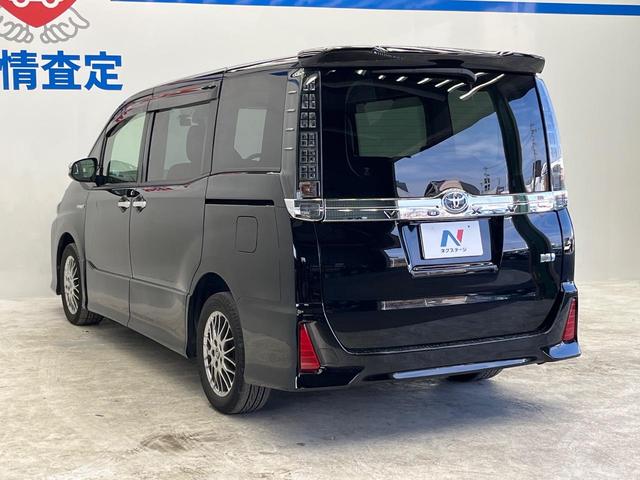 ヴォクシー ハイブリッドＺＳ　煌ＩＩ　１０型ＳＤナビ　後席モニター　バックカメラ　衝突被害軽減システム　両側自動ドア　禁煙車　ドラレコ　スマートキー　ＬＥＤヘッド　ビルトインＥＴＣ　純正１６インチアルミ　オートハイビーム　デュアルエアコン（50枚目）