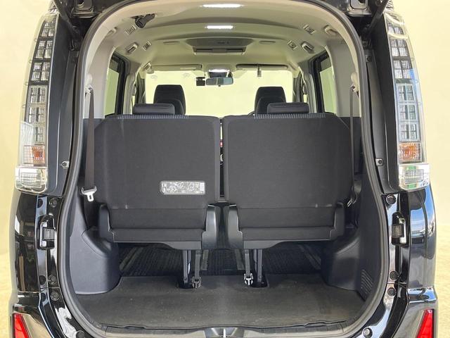 ヴォクシー ハイブリッドＺＳ　煌ＩＩ　１０型ＳＤナビ　後席モニター　バックカメラ　衝突被害軽減システム　両側自動ドア　禁煙車　ドラレコ　スマートキー　ＬＥＤヘッド　ビルトインＥＴＣ　純正１６インチアルミ　オートハイビーム　デュアルエアコン（51枚目）