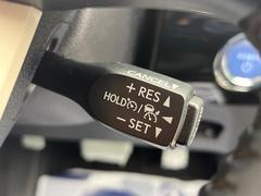 �ڥ졼�������롼������ȥ�����۹�®ƻϩ�Ǥ�Ĺ��Υ���Ԥ��ڤˡ�����ư��®�٤��ݤĥ��롼������ȥ����뤬�����ͷڸ������ƥ��Ϣ�Ȥ��������μ�ξ���Τ��Ƽִ֤��ݤĤ褦��®��Ĵ�ᤷ�Ƥ���ޤ����� 7