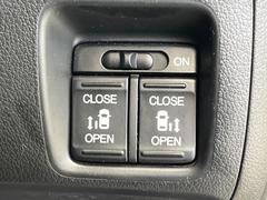 ��ξ¦�ѥ���饤�ɥɥ��ۥ��ޡ��ȥ����䱿ž�ʤΥ����å��Ǹ���ξ¦���饤�ɥɥ��γ��Ĥ���ǽ����ư�������Ϥ�����ƥɥ��򳫤���ɬ�פ�̵���������ʤ����ͤǤ��ñ�˳����Ĥ�Ǥ���Ŭ�Ǥ��� 3