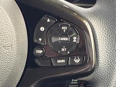 �ڥ����ץƥ��֥��롼������ȥ�����۹�®ƻϩ�Ǥ�Ĺ��Υ���Ԥ��ڤˡ�����ư��®�٤��ݤĥ��롼������ȥ����뤬�����ͷڸ������ƥ��Ϣ�Ȥ��������μ�ξ���Τ��Ƽִ֤��ݤĤ褦��®��Ĵ�ᤷ�Ƥ���ޤ����� 6