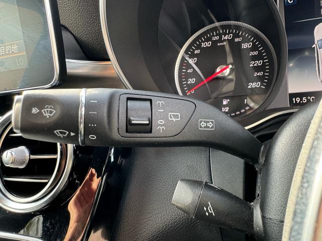 ＧＬＣ２２０ｄ　４マチックスポーツ　／４ＷＤ／クルーズコントロール／ＨＵＤ／コーナーセンサー／アラウンドビューモニター／パワーシート／シートヒーター／電動リアゲート／ハーフレザー／オートライト／ＥＴＣ／バックカメラ／Ｂｌｕｅｔｏｏｔｈ(40枚目)