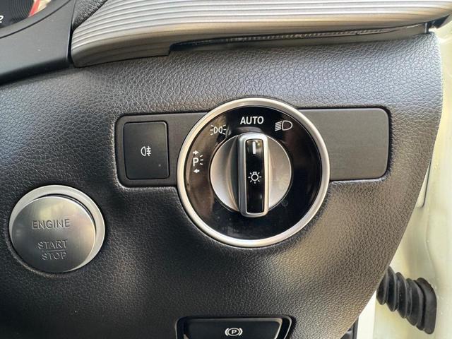 Ｂクラス Ｂ１８０　レーダークルーズコントロール／コーナーセンサー／シートヒーター／ＥＴＣ／純正ナビ／Ｂｌｕｅｔｏｏｔｈ／フルセグＴＶ／ＣＤ・ＤＶＤ／バックカメラ／電動格納ミラー／プッシュスタート／純正アルミホイール（37枚目）