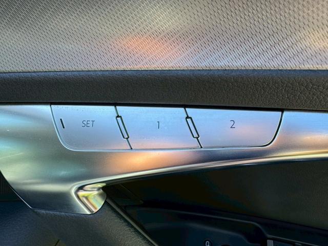 A6 40TDIクワトロスポーツ 全周囲カメラ/レーダークルーズコントロール/コーナーセンサー/シートヒーター/パワーシート/シートメモリ/ETC/Bluetooth/バックカメラ/電動リアゲート/フルセグTV/プッシュスタート(33枚目)