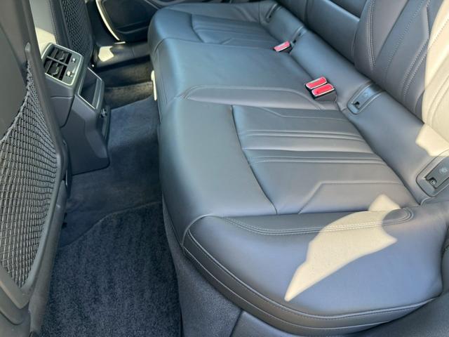 A6 40TDIクワトロスポーツ 全周囲カメラ/レーダークルーズコントロール/コーナーセンサー/シートヒーター/パワーシート/シートメモリ/ETC/Bluetooth/バックカメラ/電動リアゲート/フルセグTV/プッシュスタート(65枚目)