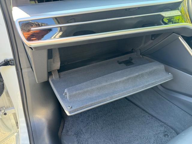 A6 40TDIクワトロスポーツ 全周囲カメラ/レーダークルーズコントロール/コーナーセンサー/シートヒーター/パワーシート/シートメモリ/ETC/Bluetooth/バックカメラ/電動リアゲート/フルセグTV/プッシュスタート(79枚目)