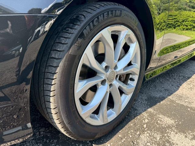 Ａ６ ２．０ＴＦＳＩクワトロ　／サンルーフ／ＬＥＤマトリクスヘッドライト／アシスタンスＰＫＧ／ウォルナットダークブラウンパネル／純正ＭＭＩナビ／ＴＶ／バックカメラ／ＢＯＳＥ／ＥＴＣ／パワーシート／シートメモリー／シートヒーター（10枚目）