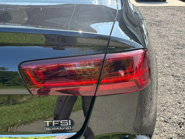 Ａ６ ２．０ＴＦＳＩクワトロ　／サンルーフ／ＬＥＤマトリクスヘッドライト／アシスタンスＰＫＧ／ウォルナットダークブラウンパネル／純正ＭＭＩナビ／ＴＶ／バックカメラ／ＢＯＳＥ／ＥＴＣ／パワーシート／シートメモリー／シートヒーター（18枚目）