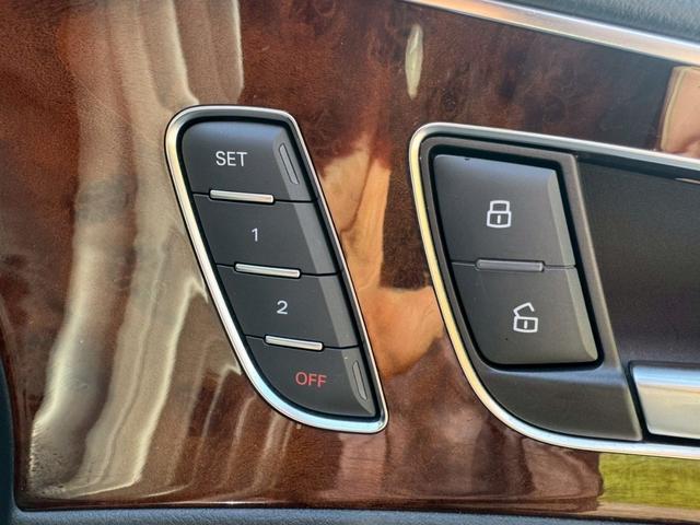 Ａ６ ２．０ＴＦＳＩクワトロ　／サンルーフ／ＬＥＤマトリクスヘッドライト／アシスタンスＰＫＧ／ウォルナットダークブラウンパネル／純正ＭＭＩナビ／ＴＶ／バックカメラ／ＢＯＳＥ／ＥＴＣ／パワーシート／シートメモリー／シートヒーター（29枚目）