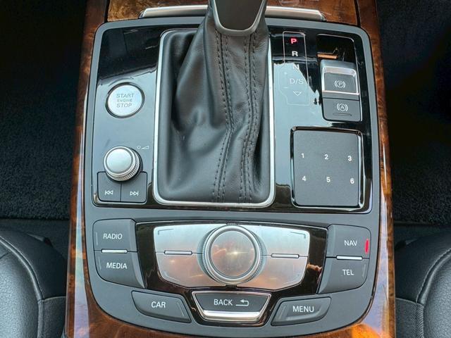 Ａ６ ２．０ＴＦＳＩクワトロ　／サンルーフ／ＬＥＤマトリクスヘッドライト／アシスタンスＰＫＧ／ウォルナットダークブラウンパネル／純正ＭＭＩナビ／ＴＶ／バックカメラ／ＢＯＳＥ／ＥＴＣ／パワーシート／シートメモリー／シートヒーター（44枚目）