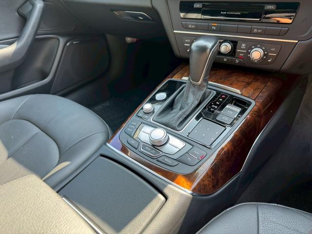 Ａ６ ２．０ＴＦＳＩクワトロ　／サンルーフ／ＬＥＤマトリクスヘッドライト／アシスタンスＰＫＧ／ウォルナットダークブラウンパネル／純正ＭＭＩナビ／ＴＶ／バックカメラ／ＢＯＳＥ／ＥＴＣ／パワーシート／シートメモリー／シートヒーター（45枚目）
