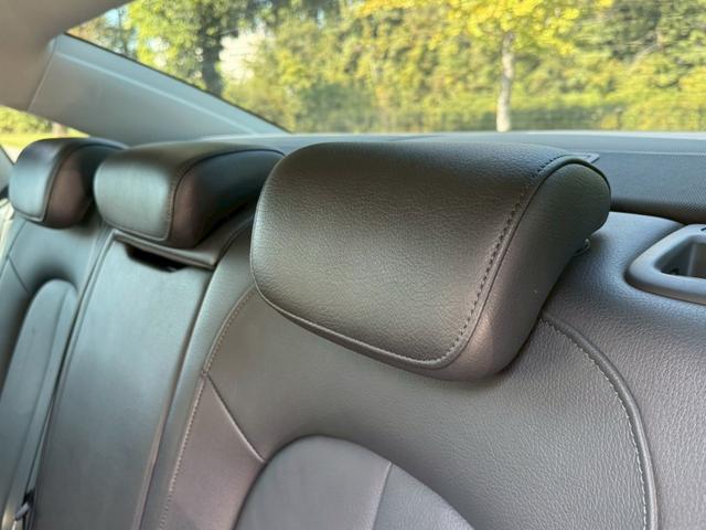 Ａ６ ２．０ＴＦＳＩクワトロ　／サンルーフ／ＬＥＤマトリクスヘッドライト／アシスタンスＰＫＧ／ウォルナットダークブラウンパネル／純正ＭＭＩナビ／ＴＶ／バックカメラ／ＢＯＳＥ／ＥＴＣ／パワーシート／シートメモリー／シートヒーター（70枚目）