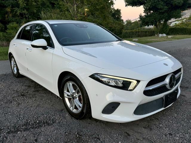 Ａクラス Ａ１８０　スタイル　／レーダーセーフティＰＫＧ／コーナーセンサー／ＢＳＭ／シートヒーター／パワーシート／シートメモリ／ＥＴＣ／Ｂｌｕｅｔｏｏｔｈ／バックカメラ／純正ナビ／フルセグＴＶ／プッシュスタート（11枚目）
