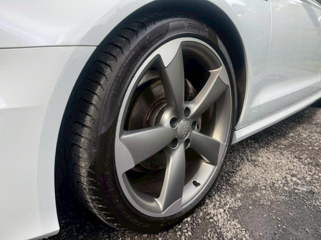 Ａ６アバント ２．８ＦＳＩクワトロ　Ｓラインパッケージ　／クルーズコントロール／コーナーセンサー／ＢＯＳＥサウンド／ＢＬＫレザー／パワーシート／シートヒーター／シートメモリー／純正ナビ／バックカメラ／ＴＶ／Ｂｌｕｅｔｏｏｔｈ／ＥＴＣ／純正２０インチＡＷ（8枚目）