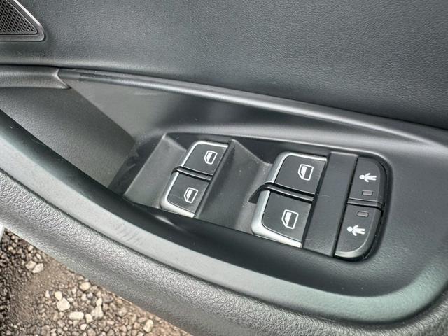 Ａ６アバント ２．８ＦＳＩクワトロ　Ｓラインパッケージ　／クルーズコントロール／コーナーセンサー／ＢＯＳＥサウンド／ＢＬＫレザー／パワーシート／シートヒーター／シートメモリー／純正ナビ／バックカメラ／ＴＶ／Ｂｌｕｅｔｏｏｔｈ／ＥＴＣ／純正２０インチＡＷ（32枚目）