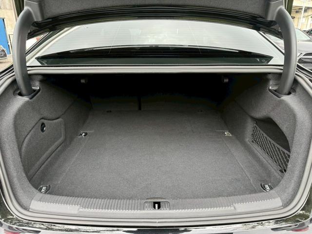 Ａ６ ２．０ＴＦＳＩクワトロ　Ｓラインパッケージ　／マトリクスＬＥＤ／黒革シート／パワーシート／シートヒーター／シートメモリー／純正ナビ／バックカメラ／ＴＶ／ＣＤ・ＤＶＤ／Ｂｌｕｅｔｏｏｔｈ／レーンアシスト／レーダークルーズコントロール／ＥＴＣ２．０（65枚目）