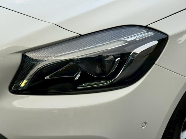 Aクラス A180 /ワンオーナー/レーダーセーフティPKG/純正ナビ/TV/CD・DVD/Bluetooth/バックカメラ/ハーフレザーシート/前席シートヒーター/レーダークルーズコントロール/BSM/ETC(5枚目)