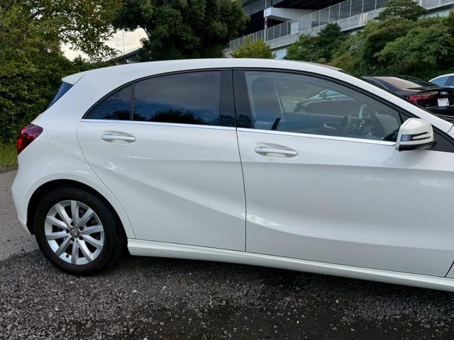 Aクラス A180 /ワンオーナー/レーダーセーフティPKG/純正ナビ/TV/CD・DVD/Bluetooth/バックカメラ/ハーフレザーシート/前席シートヒーター/レーダークルーズコントロール/BSM/ETC(18枚目)