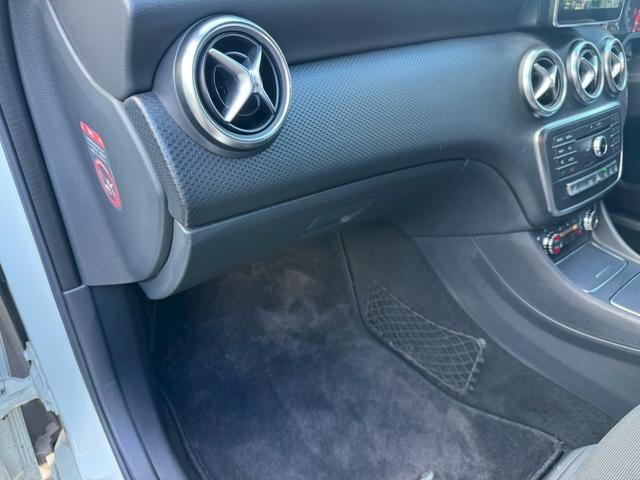 Aクラス A180 /ワンオーナー/レーダーセーフティPKG/純正ナビ/TV/CD・DVD/Bluetooth/バックカメラ/ハーフレザーシート/前席シートヒーター/レーダークルーズコントロール/BSM/ETC(74枚目)