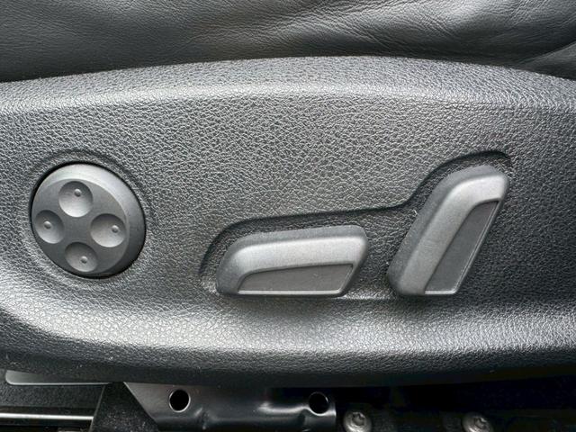 A6 2.8FSIクワトロ Sラインパッケージ /BOSEサウンド/黒革/パワーシート/前席シートヒーター/シートメモリー/純正ナビ/TV/Bluetooth/CD・DVD/バクカメラ/クリアランスソナー/サイドアシスト/レーダークルーズ/ETC(71枚目)