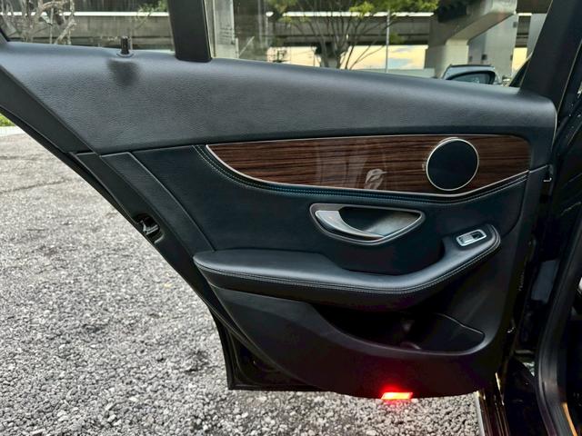 Cクラス C200アバンギャルド /レーダーセーフティPKG/ハーフレザーシート/パワーシート/シートメモリー/シートヒーター/純正ナビ/バックカメラ/TV/Bluetooth/レーダークルーズ/BSM/クリアランスソナー/ETC(62枚目)