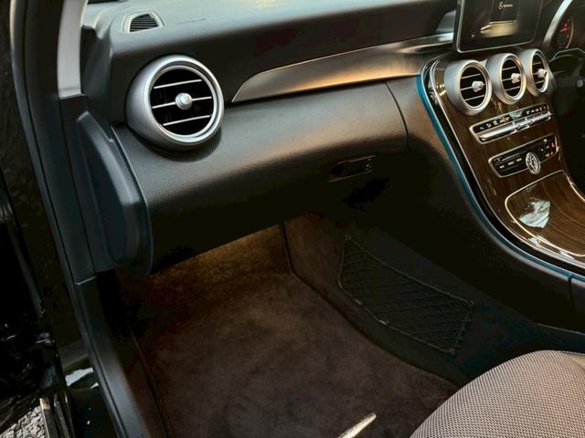 Cクラス C200アバンギャルド /レーダーセーフティPKG/ハーフレザーシート/パワーシート/シートメモリー/シートヒーター/純正ナビ/バックカメラ/TV/Bluetooth/レーダークルーズ/BSM/クリアランスソナー/ETC(70枚目)