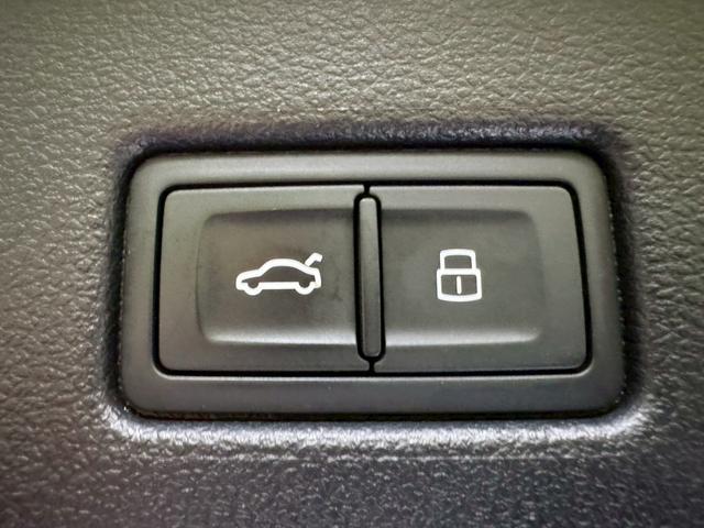 A7スポーツバック 55TFSIクワトロ Sライン /マトリクスLED/バーチャルコックピット/パークアシストPKG/21インチオプションAW/パワーシート/シートメモリー/シートヒーター/純正ナビ/全周囲カメラ/TV/パワートランク/ETC(62枚目)