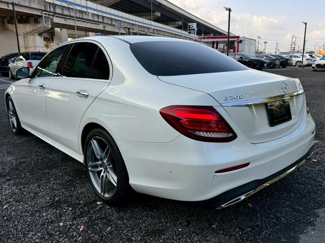 Eクラス E200 アバンギャルド スポーツ /全周囲カメラ/レーダーセーフティPKG/ハーフレザーシート/前席パワーシート・メモリー・ヒーター/純正ナビ/TV/Bluetooth/アンビエントライト/レーダークルーズ/BSM/純正19インチAW(27枚目)